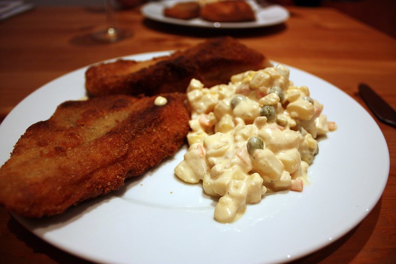 La carpa fritta con l´inalata di patate